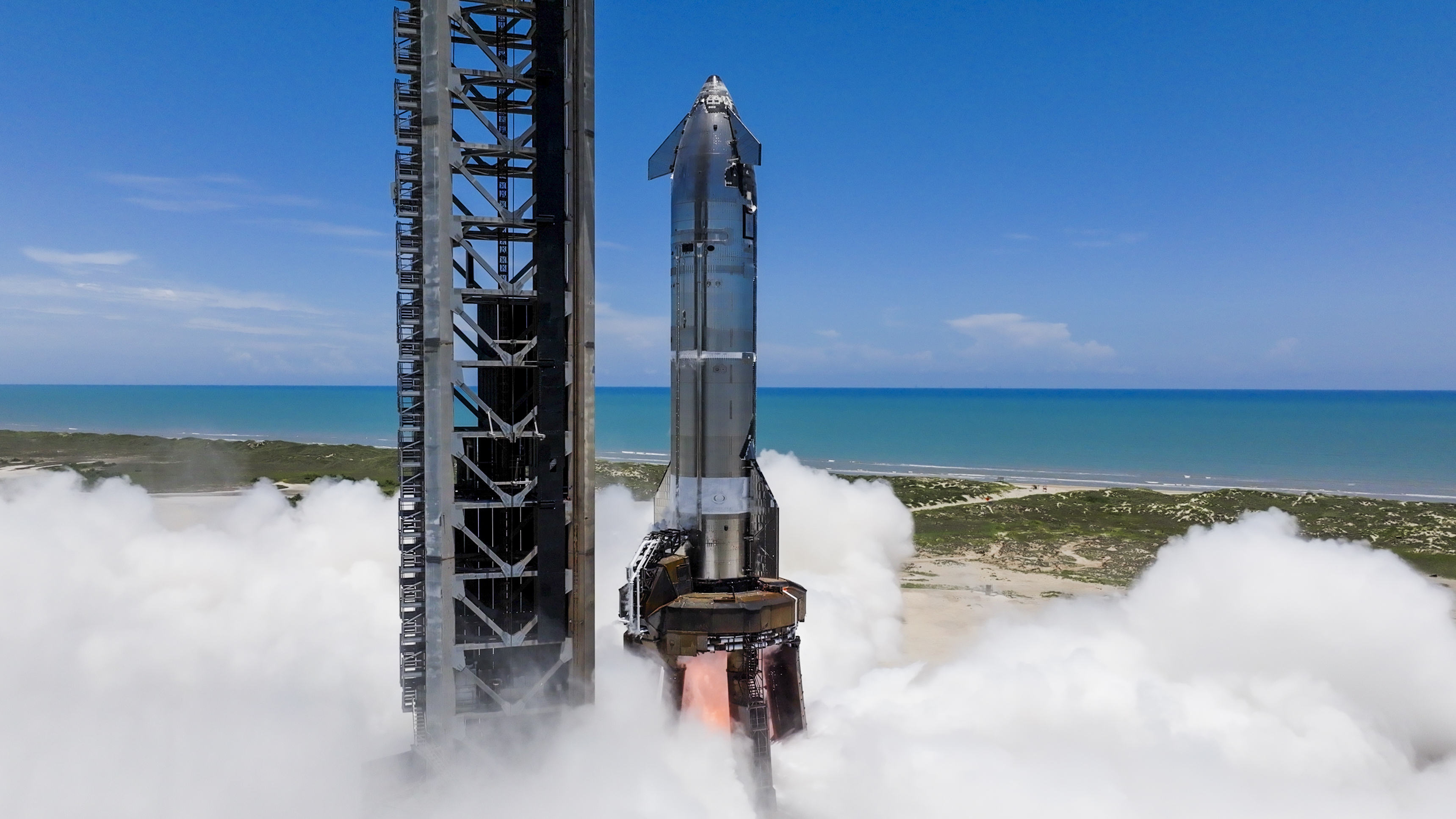 SpaceX conducts single-engine static-fire of Starship in preparation for Flight 10