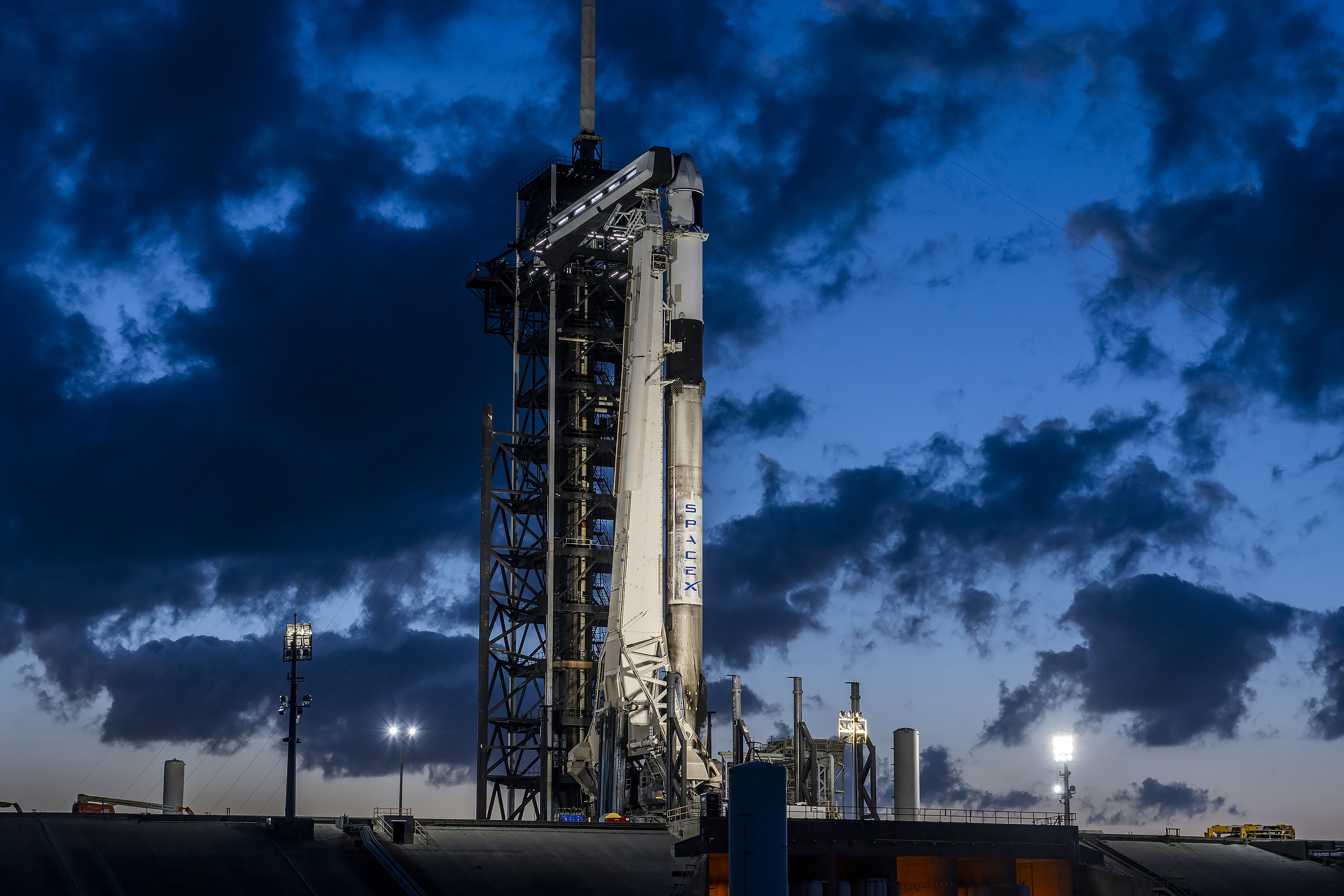 Dragon Counts Down to Launch to Resupply Space Station