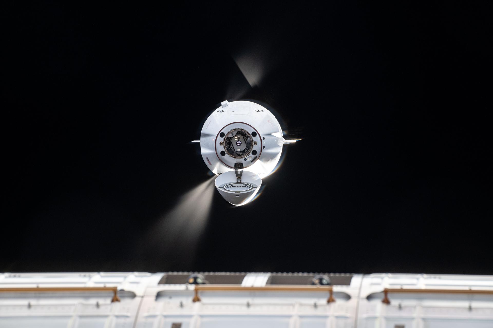 SpaceX Dragon Approaching Station Packed with Science and Supplies